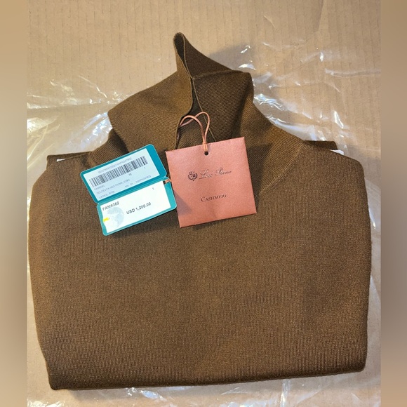 Authentic Loro Piana Neo Piuma Turtleneck size 38 - Picture 3 of 4